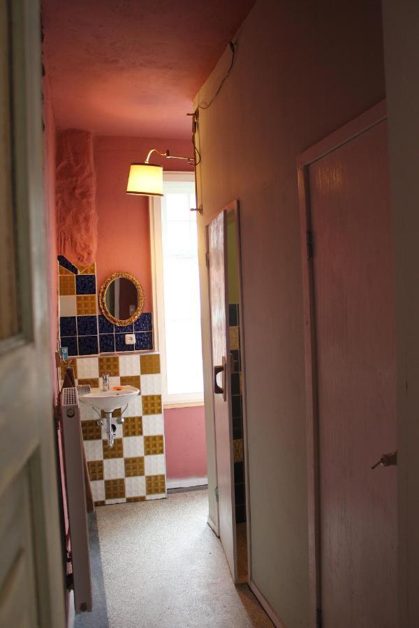 Double Room,1636044671:JPEG