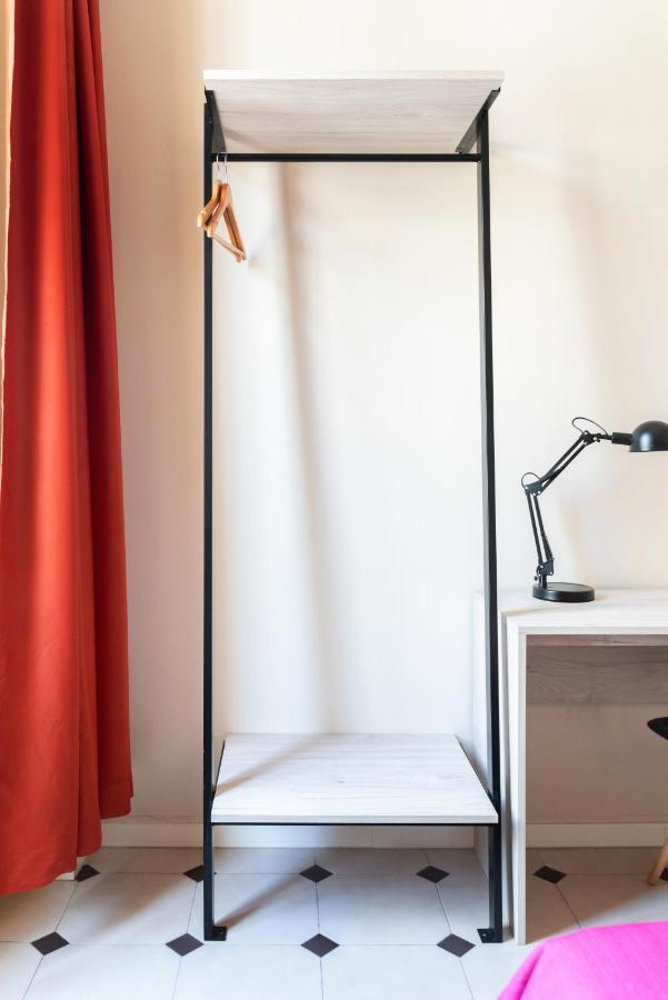 Habitación Estándar con baño compartido - 2 camas