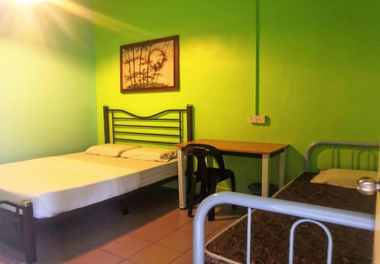 Family Room ( 3 Adults )