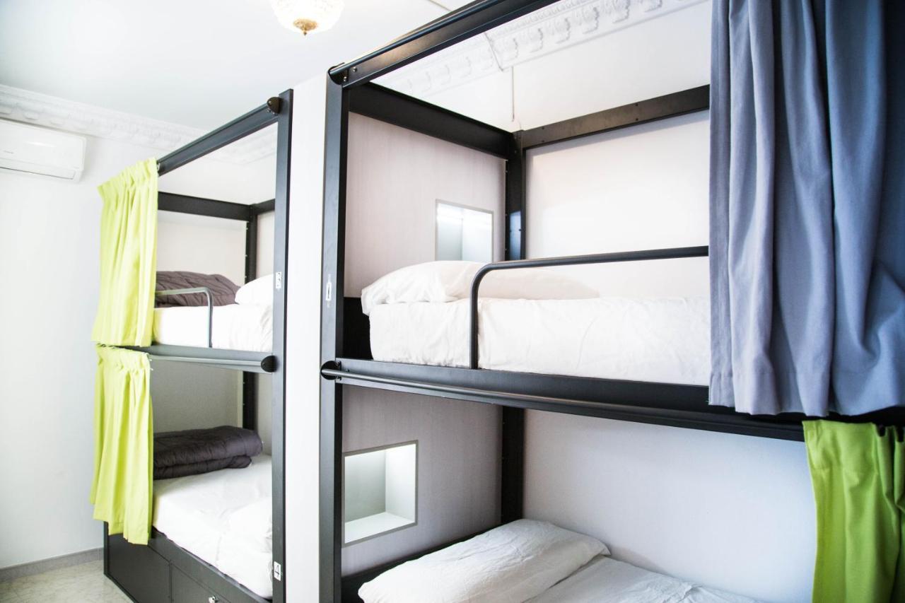 Bed 8-Bed Mixed Dormitory Room