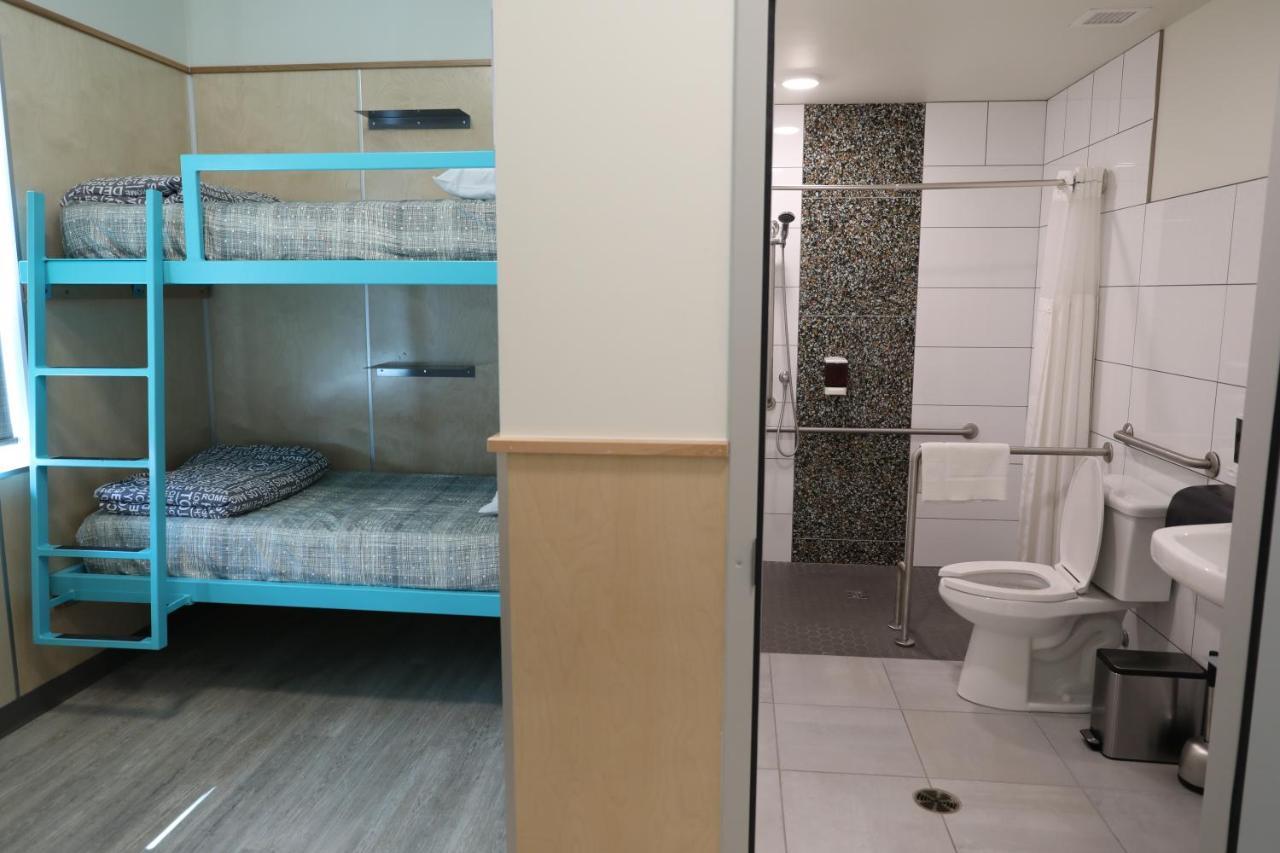 Twin Room Private Bathroom