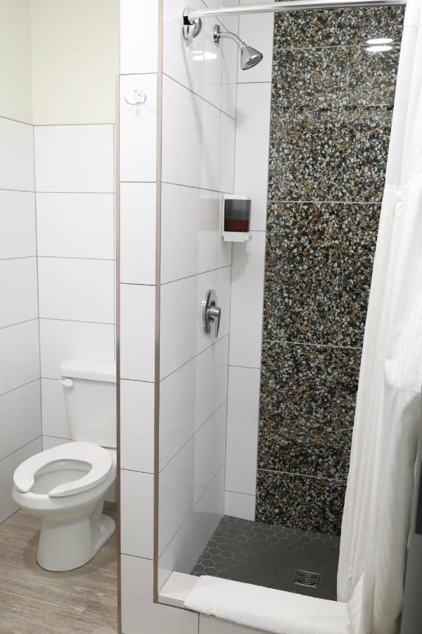 Twin Room Private Bathroom