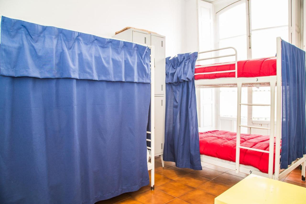 Bed 6-Bed Mixed Dormitory Room Private Bathroom