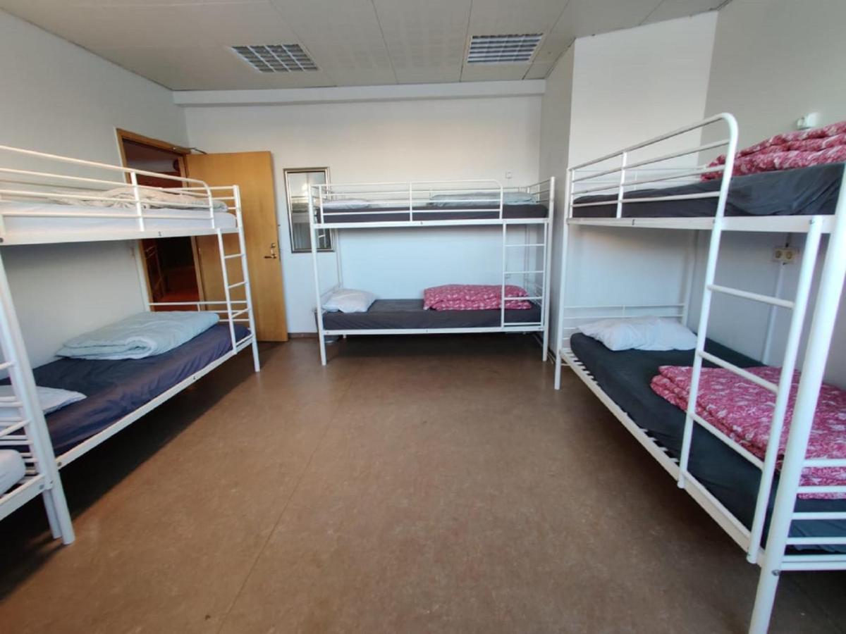 Bed 8-Bed Dormitory Room
