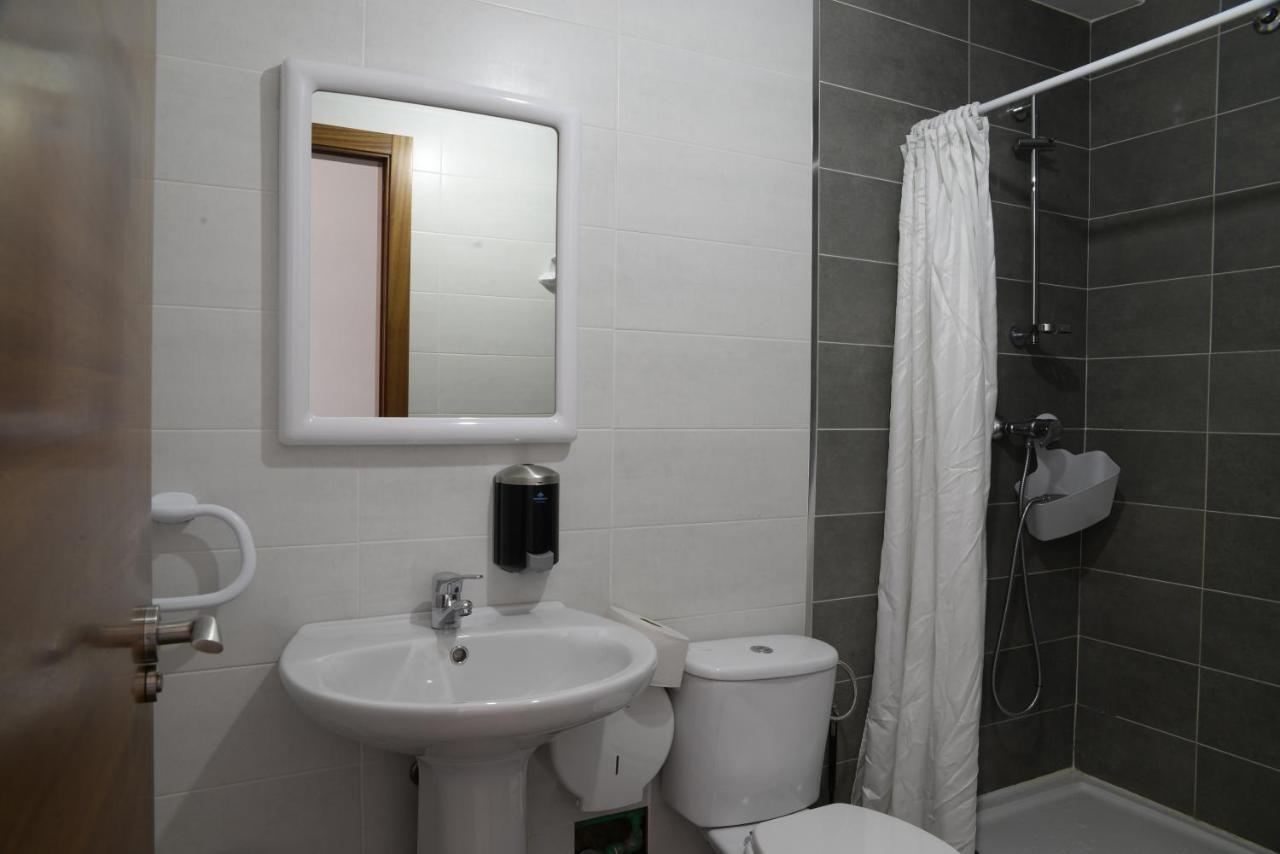 Quadruple Room Private Bathroom