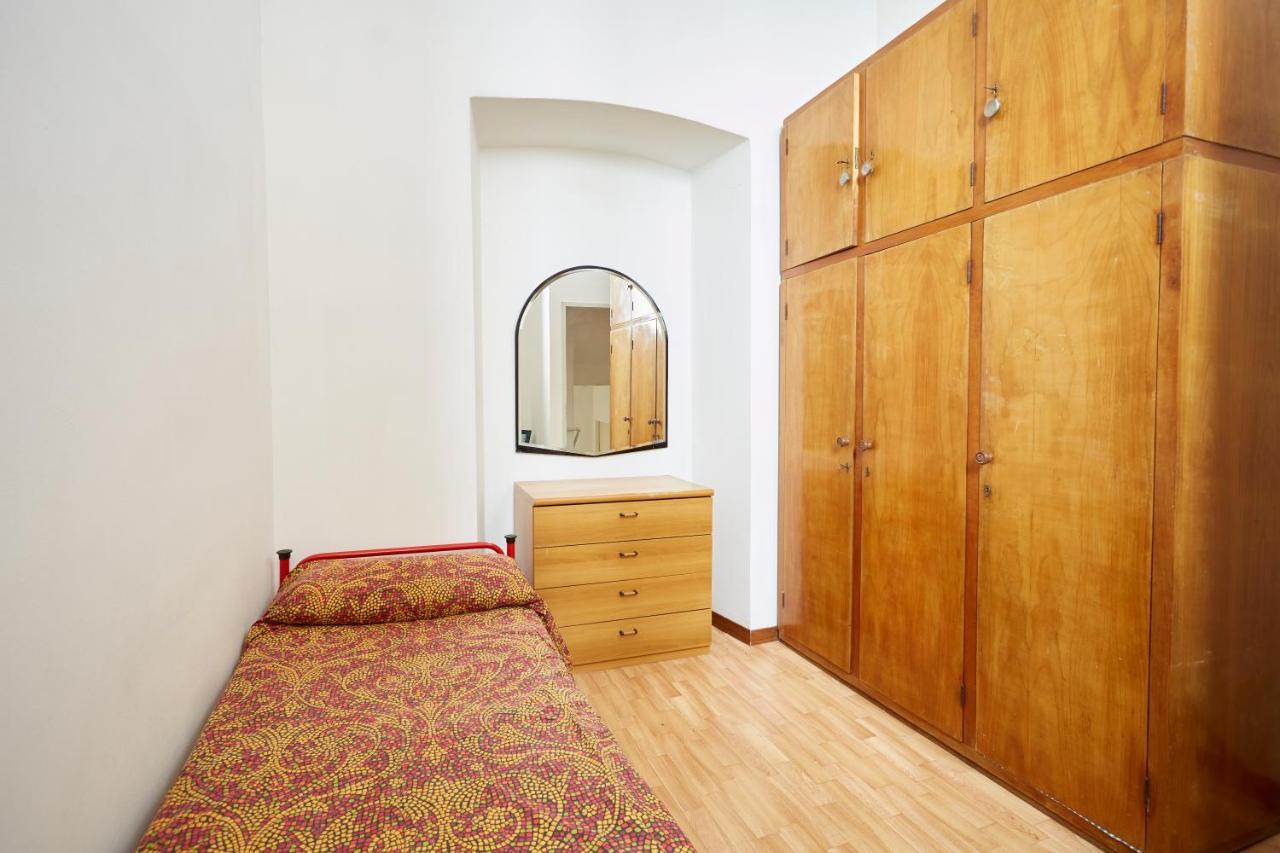 Camera Singola Standard con Bagno in Comune