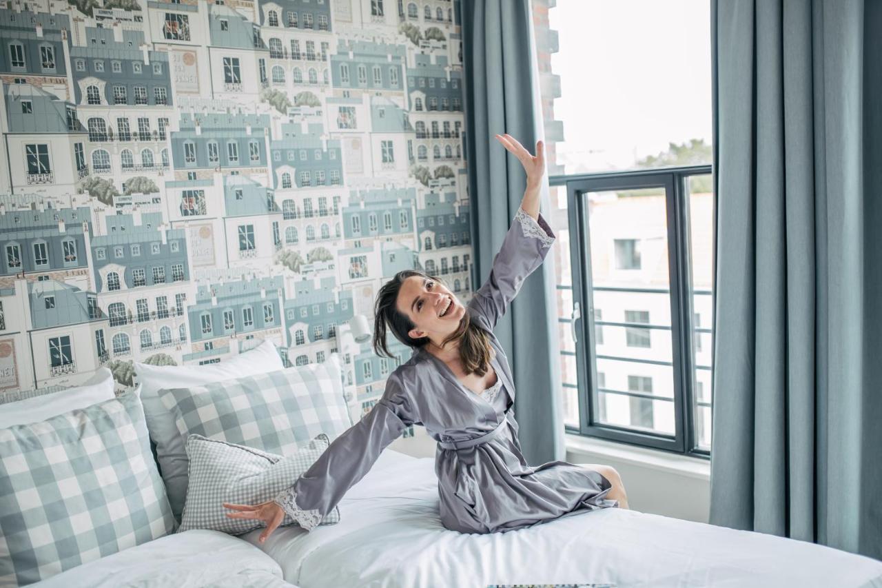 Deluxe Double or Twin Room City View