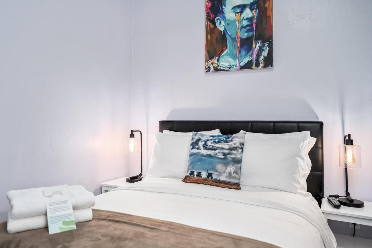 Quarto Duplo com Casa de Banho Partilhada