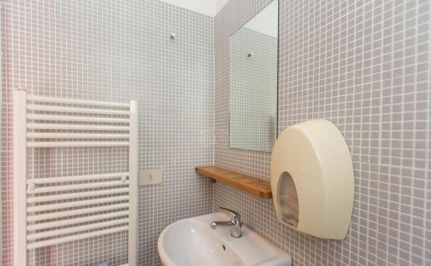 Camera per 6 Persone con Bagno Privato