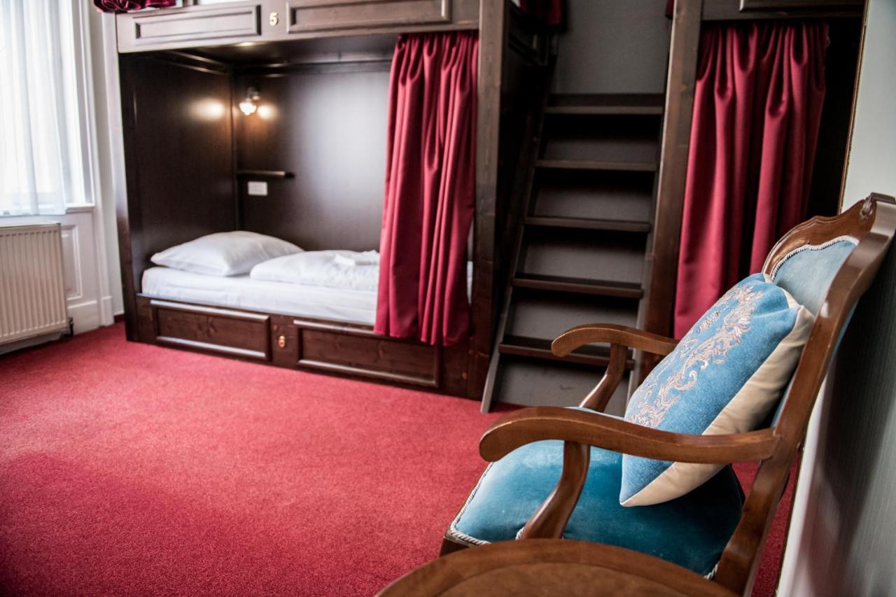 Bed 4-Bed Dormitory Room