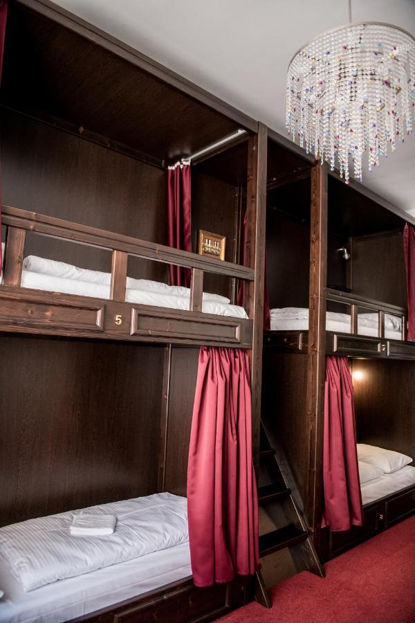 Bed 4-Bed Dormitory Room