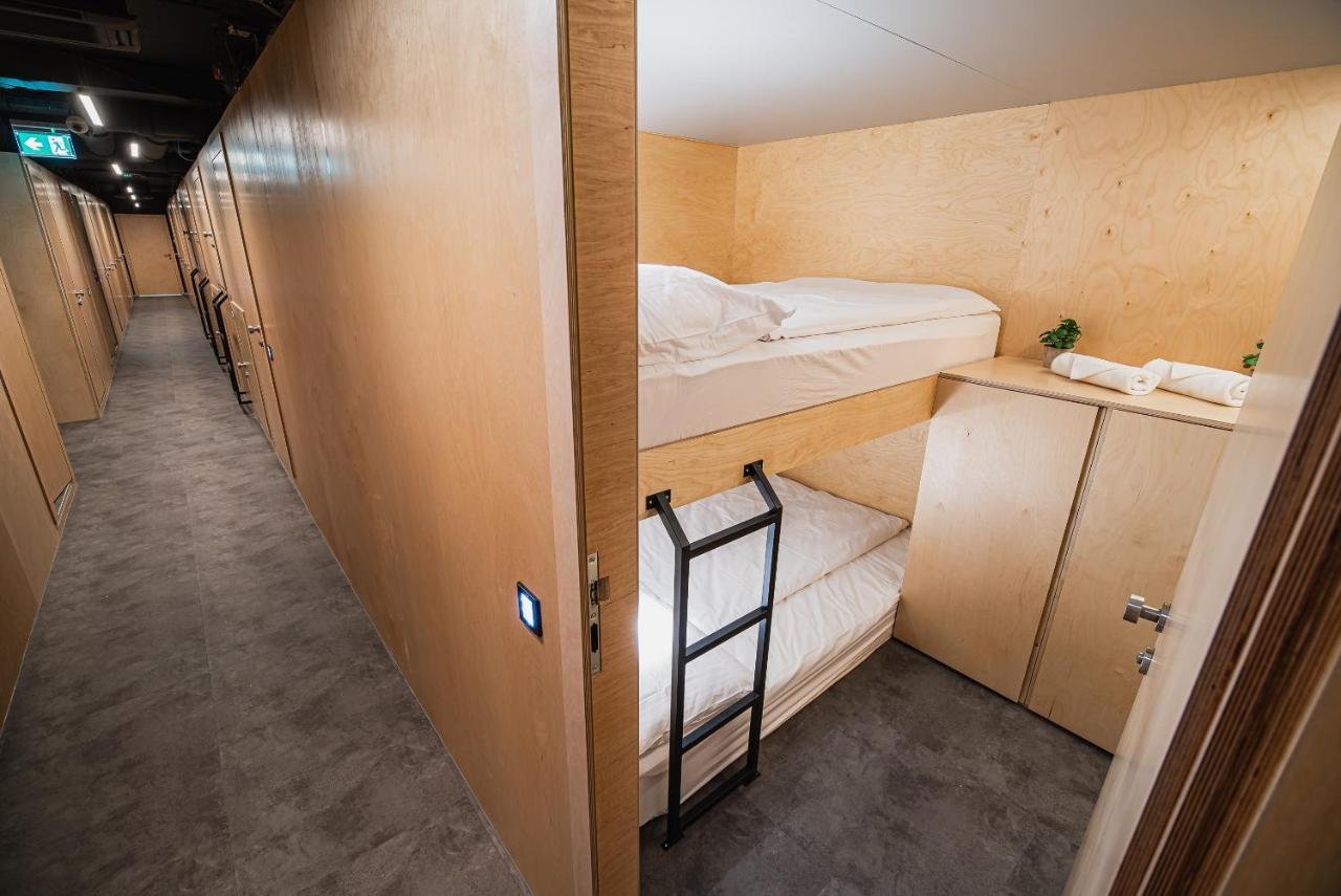 Bunk Beds Capsule Room,1113316857:JPEG
