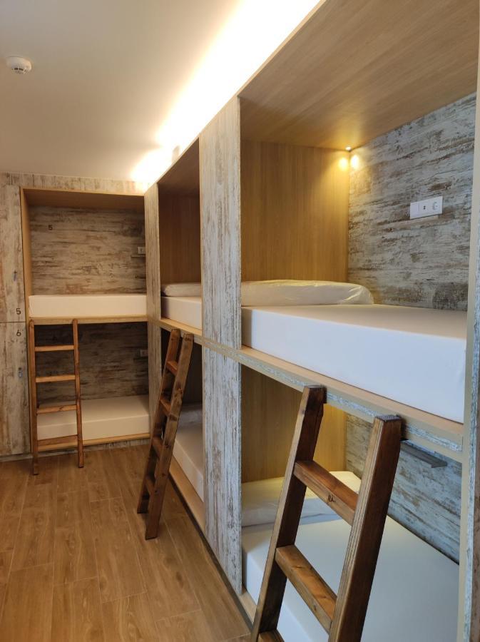 Bed 6-Bed Mixed Dormitory Room