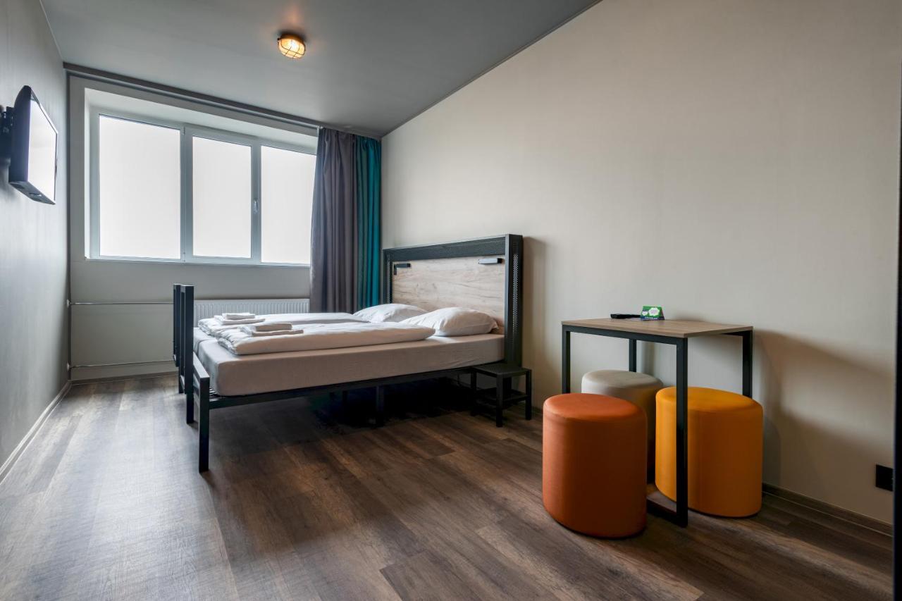 Twin Room,1419626718:JPEG
