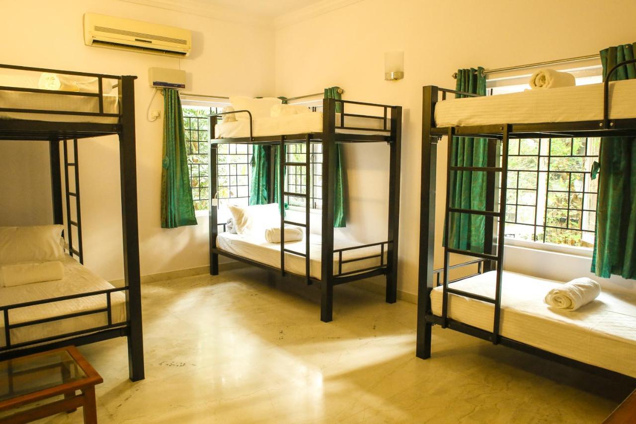 6 BED NON AC MALE DORM ONLY,1152643284:JPEG