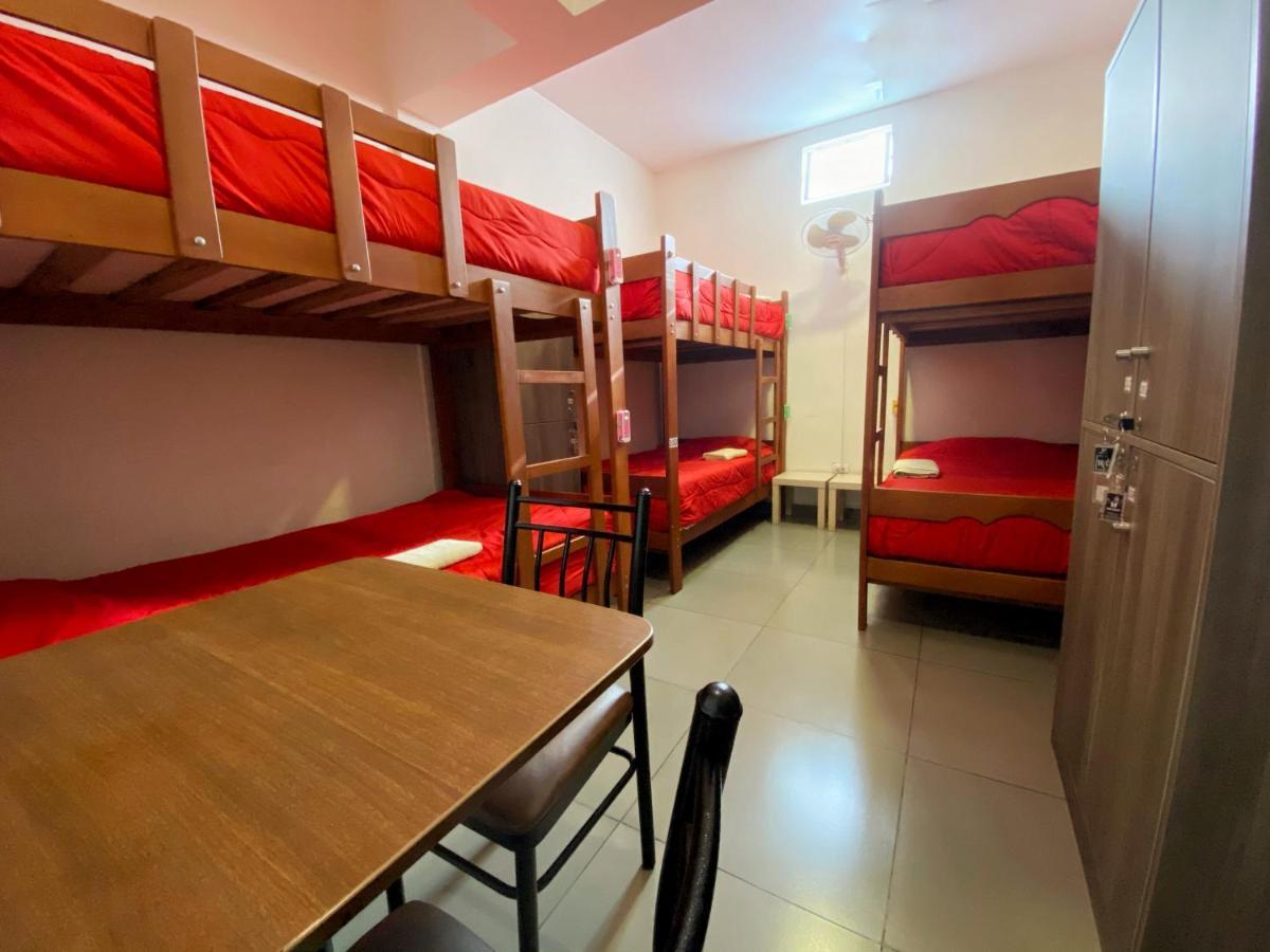 Bed 6-Bed Female Dormitory Room