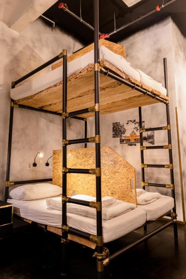 Single Bed 4-Bed Dormitory Room