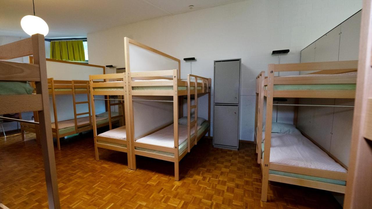 Bed 20-Bed Femal Dormitory Room