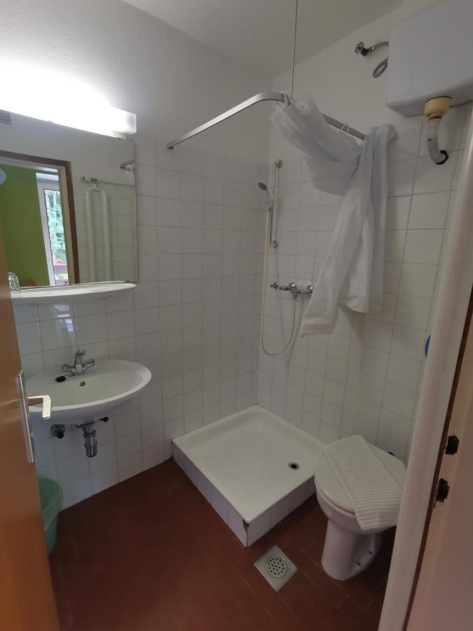 Standaard Eenpersoonskamer met Gedeelde Badkamer