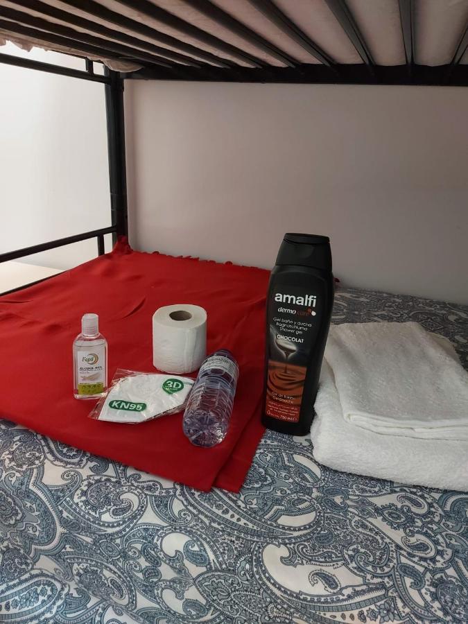 Single Bed 4-Bed Dormitory Room