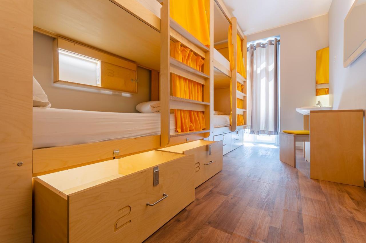 Bed 5-Bed Female Dormitory Room