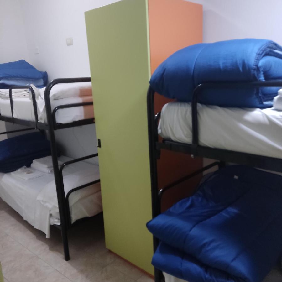 Bed 6-Bed Dormitory Room,1198649590:JPEG