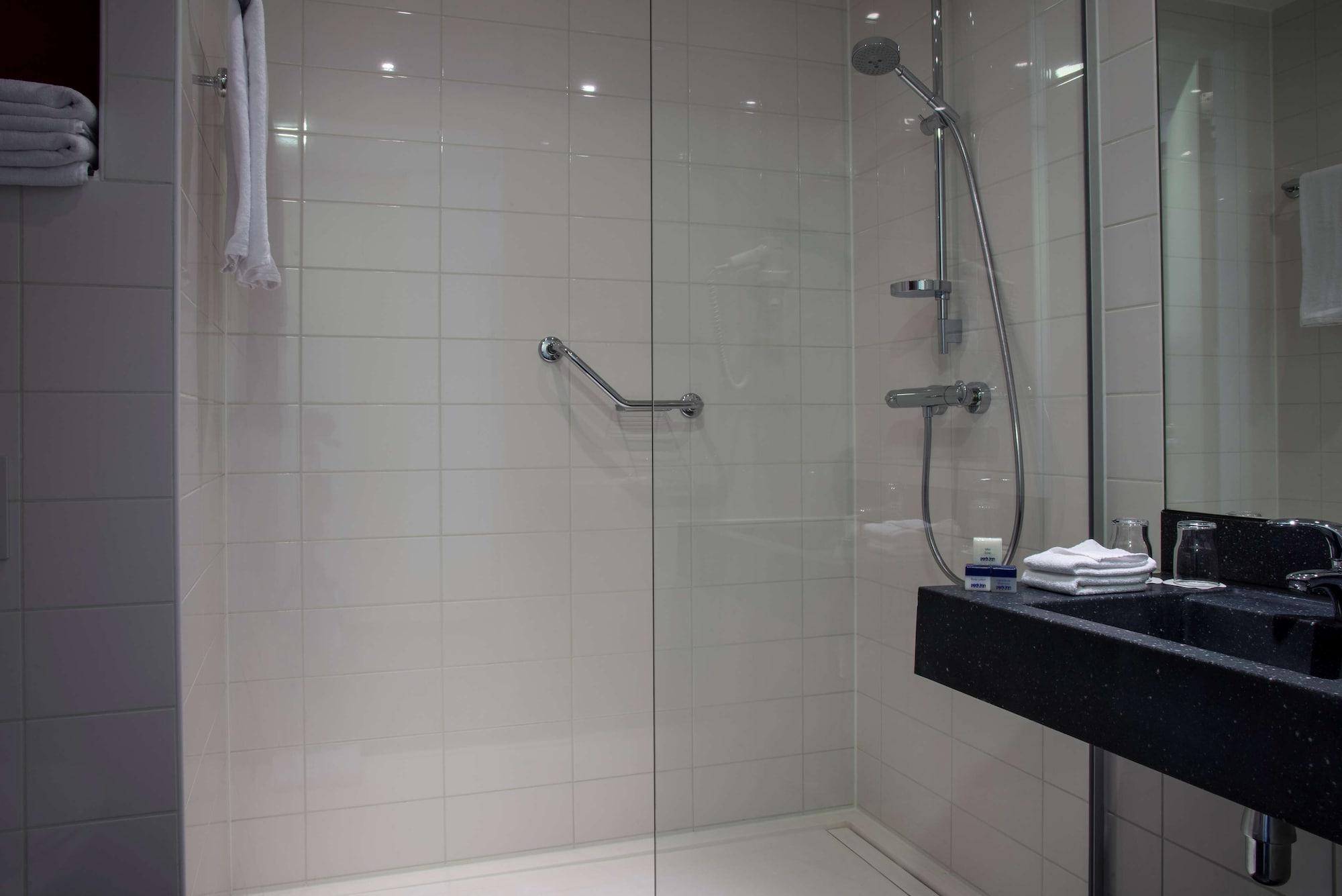 Quarto Twin Standard