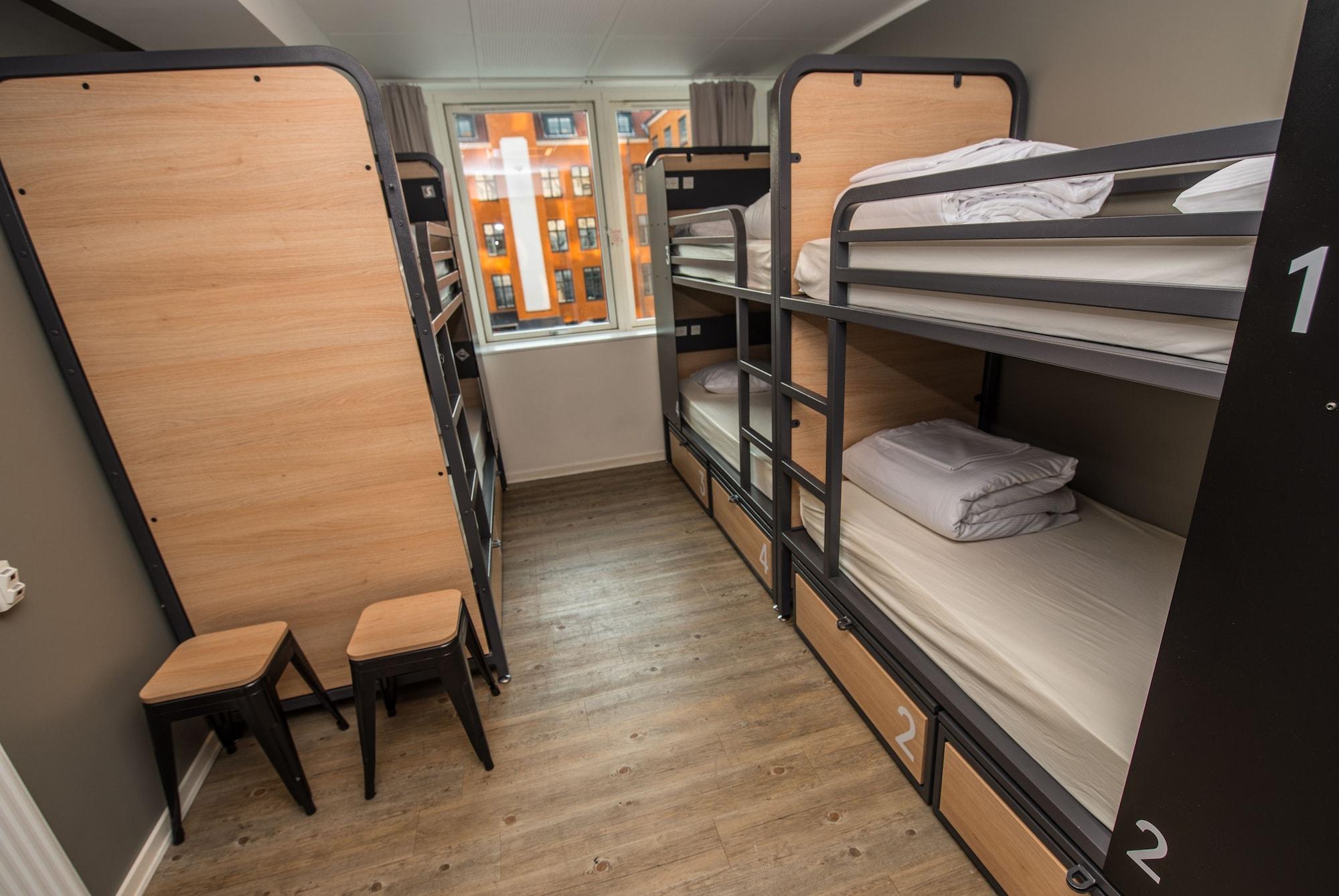 6-Bed Room with Private Bathroom,1209986935:JPEG
