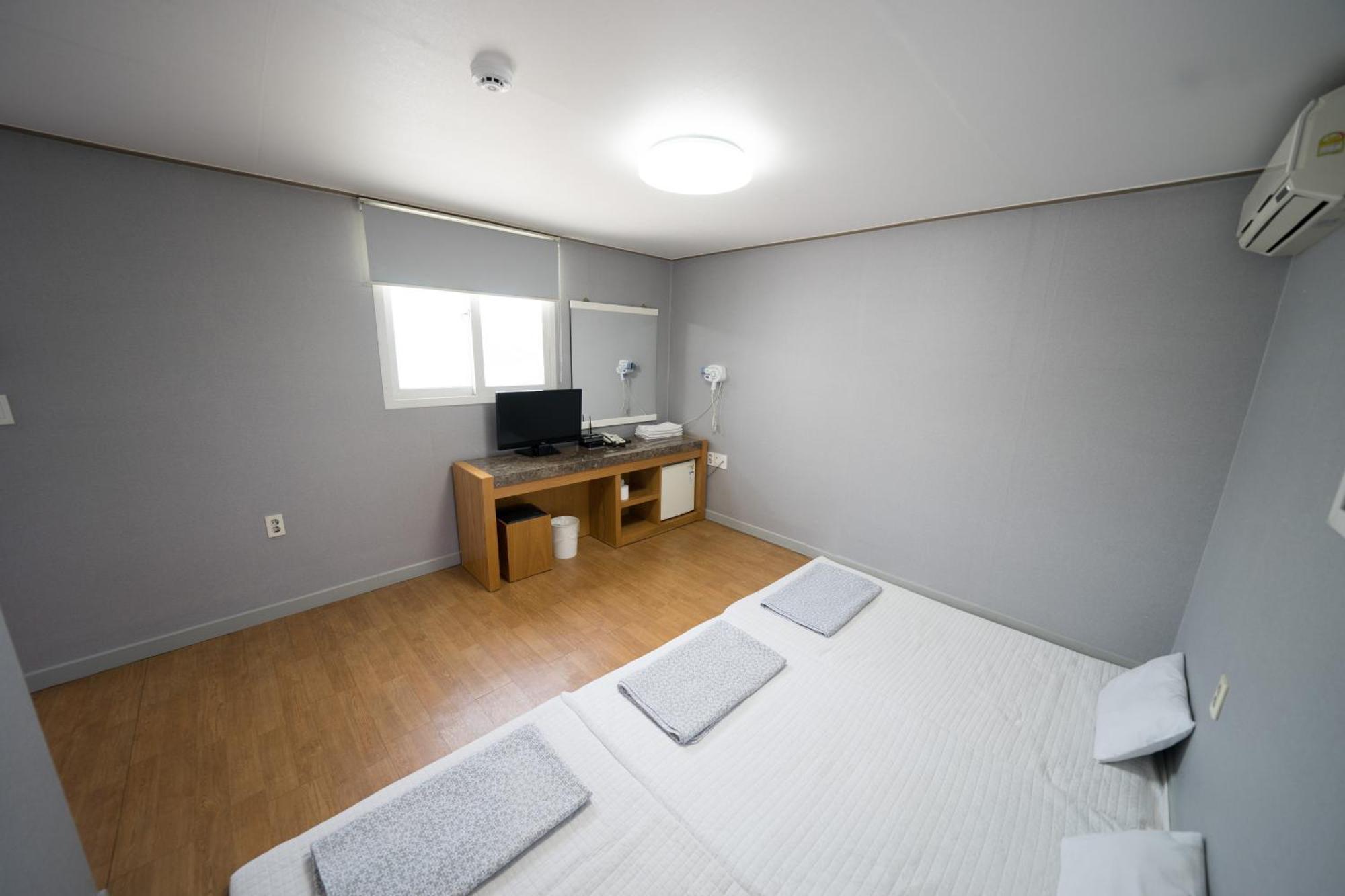 Korean-style Triple Room,1214081353:JPEG
