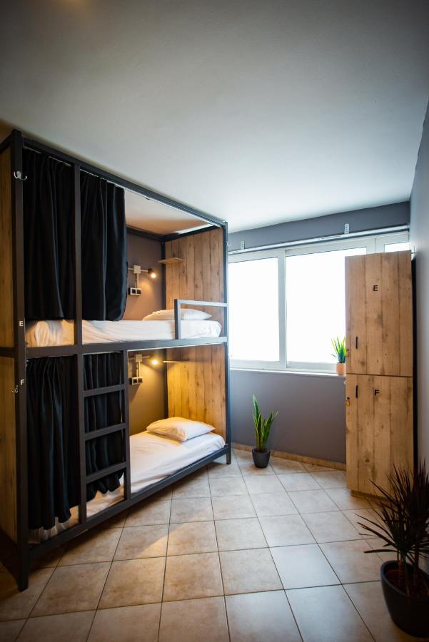 Bed in 6-Bed Mixed Dormitory Room