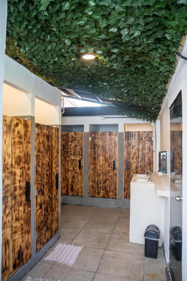 Basic Triple Room with Shared Bathroom