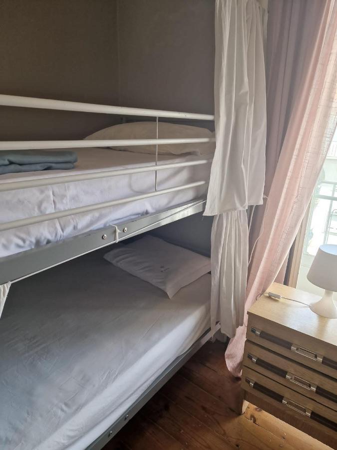 Bed 4-Bed Mixed Dormitory Room