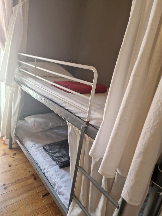 Bed 4-Bed Mixed Dormitory Room