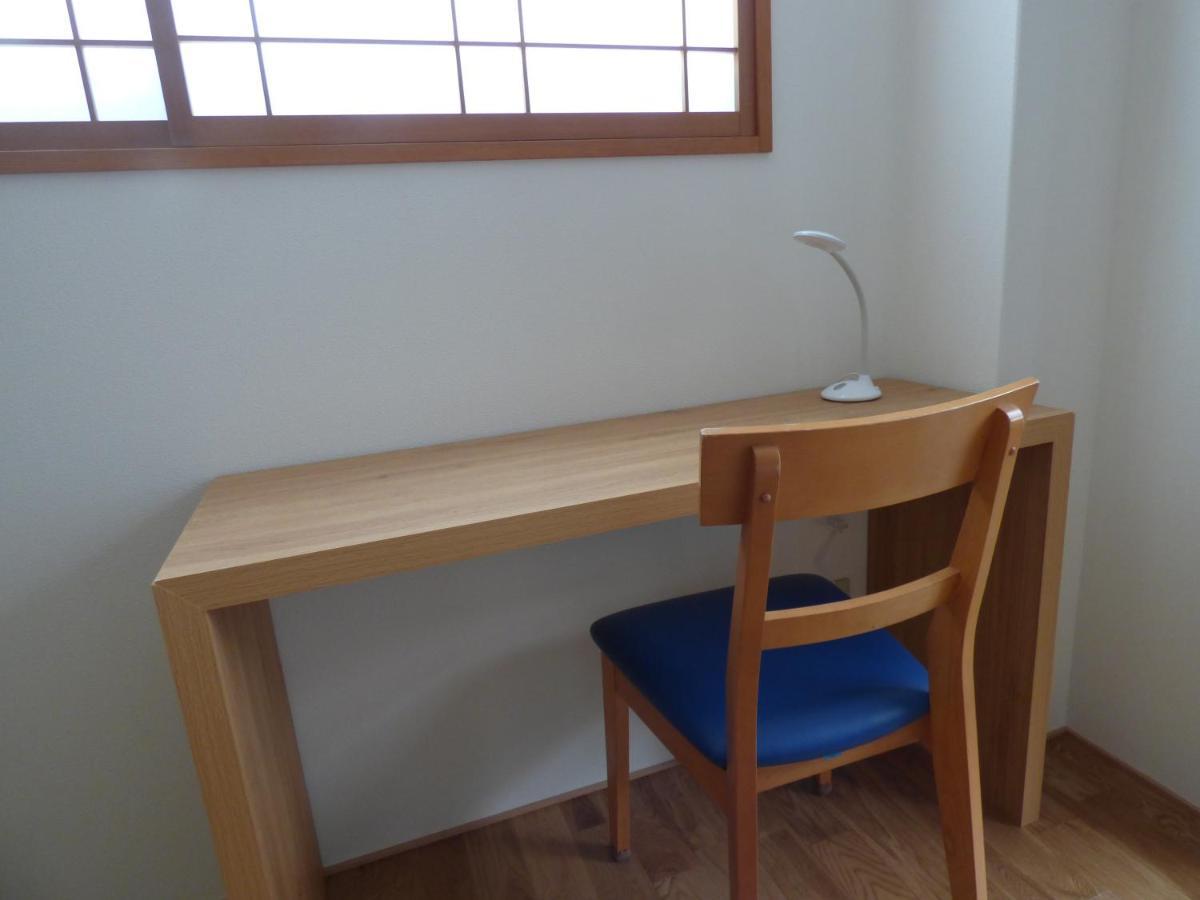 Economy Triple Room