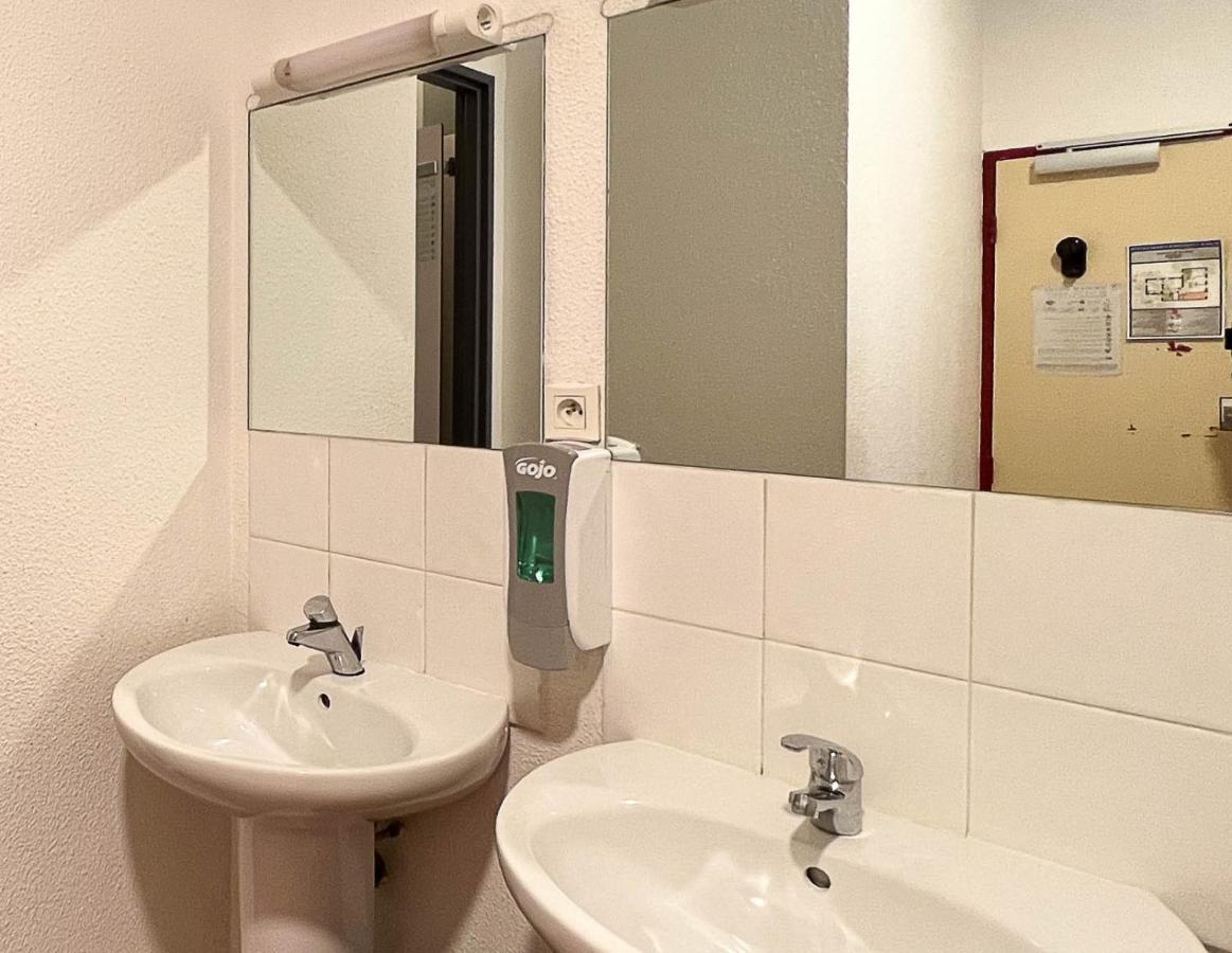 Chambre Quadruple avec Douche