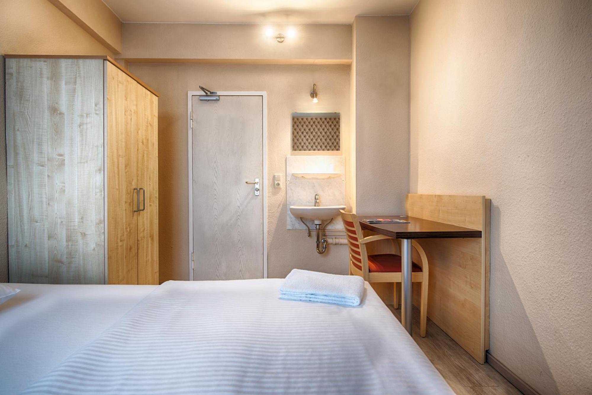 Economy Tweepersoonskamer met 2 Aparte Bedden