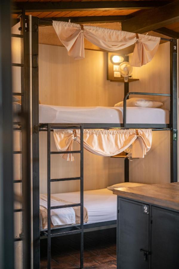 Bed in 10-Bed Mixed Dormitory Room