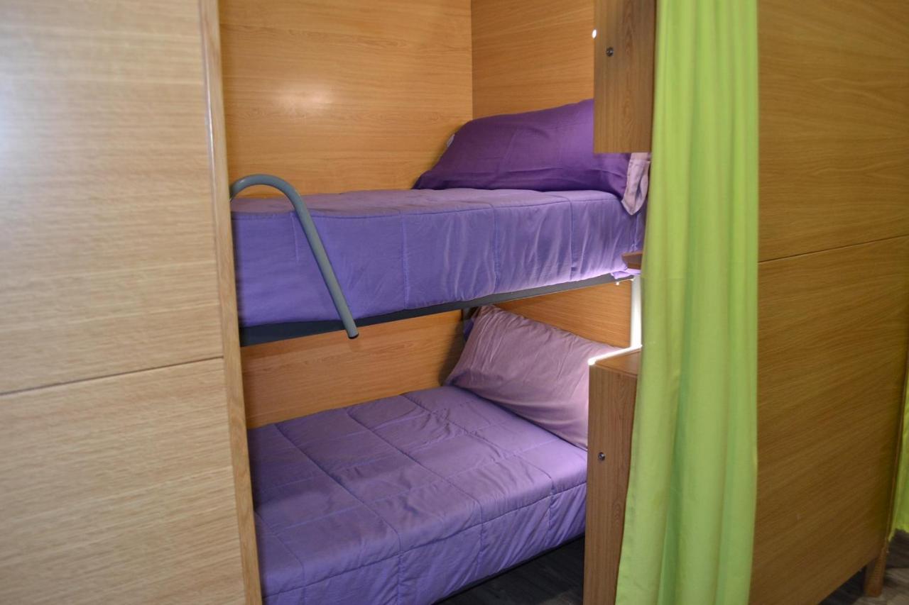 Bed 4-Bed Mixed Dormitory Room
