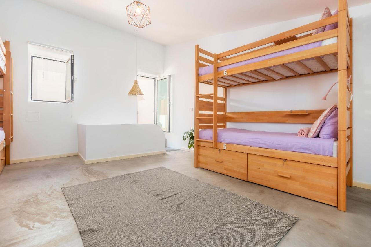 Bed 6-Bed Female Dormitory Room