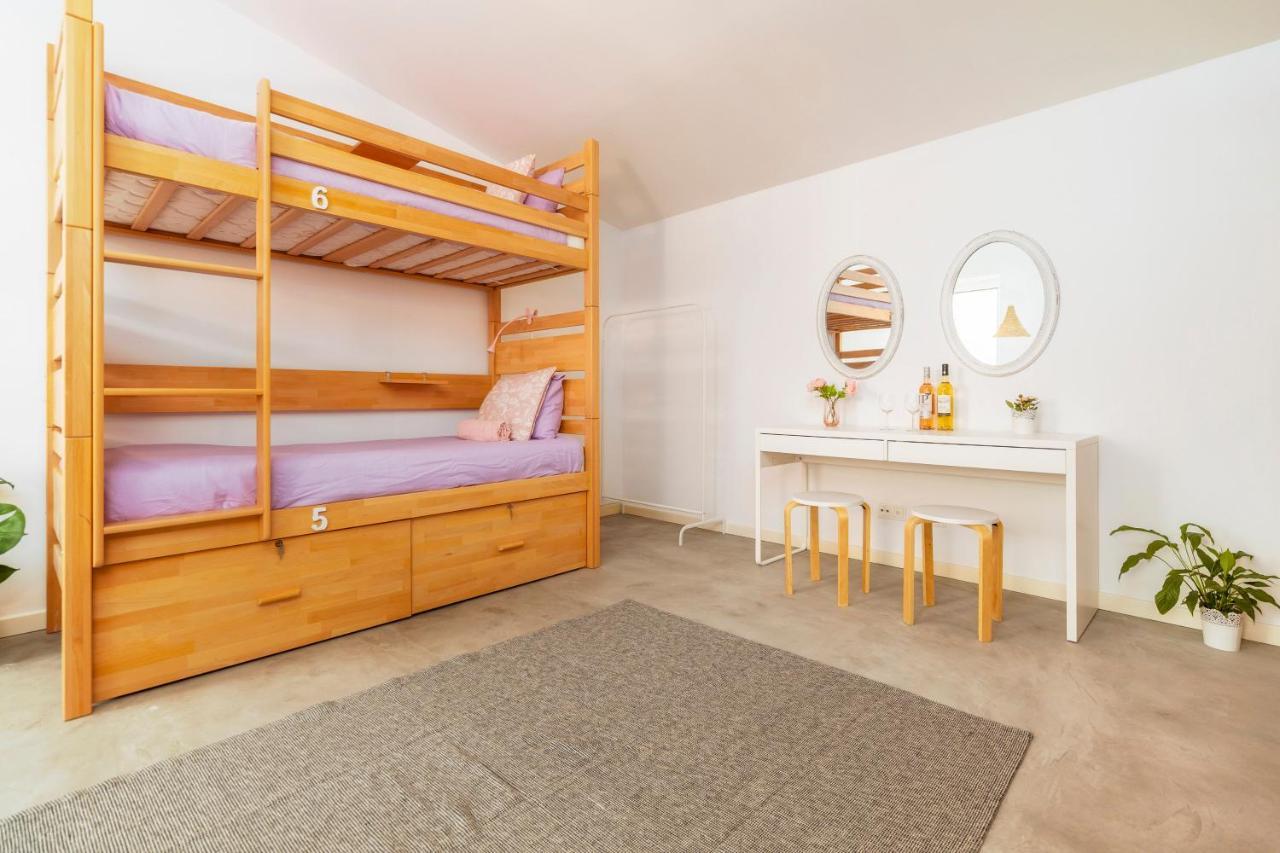 Bed 6-Bed Female Dormitory Room