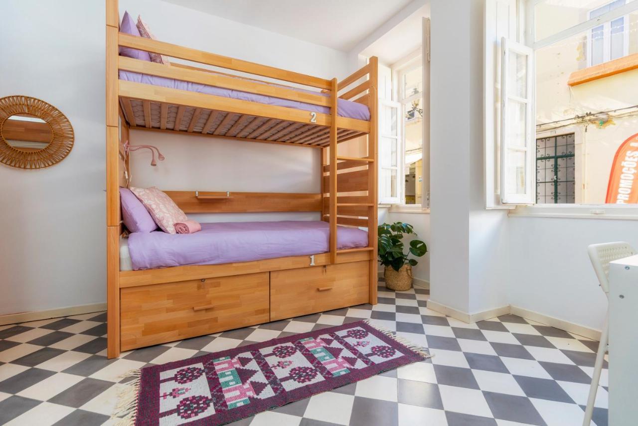 Bed 4-Bed Female Dormitory Room