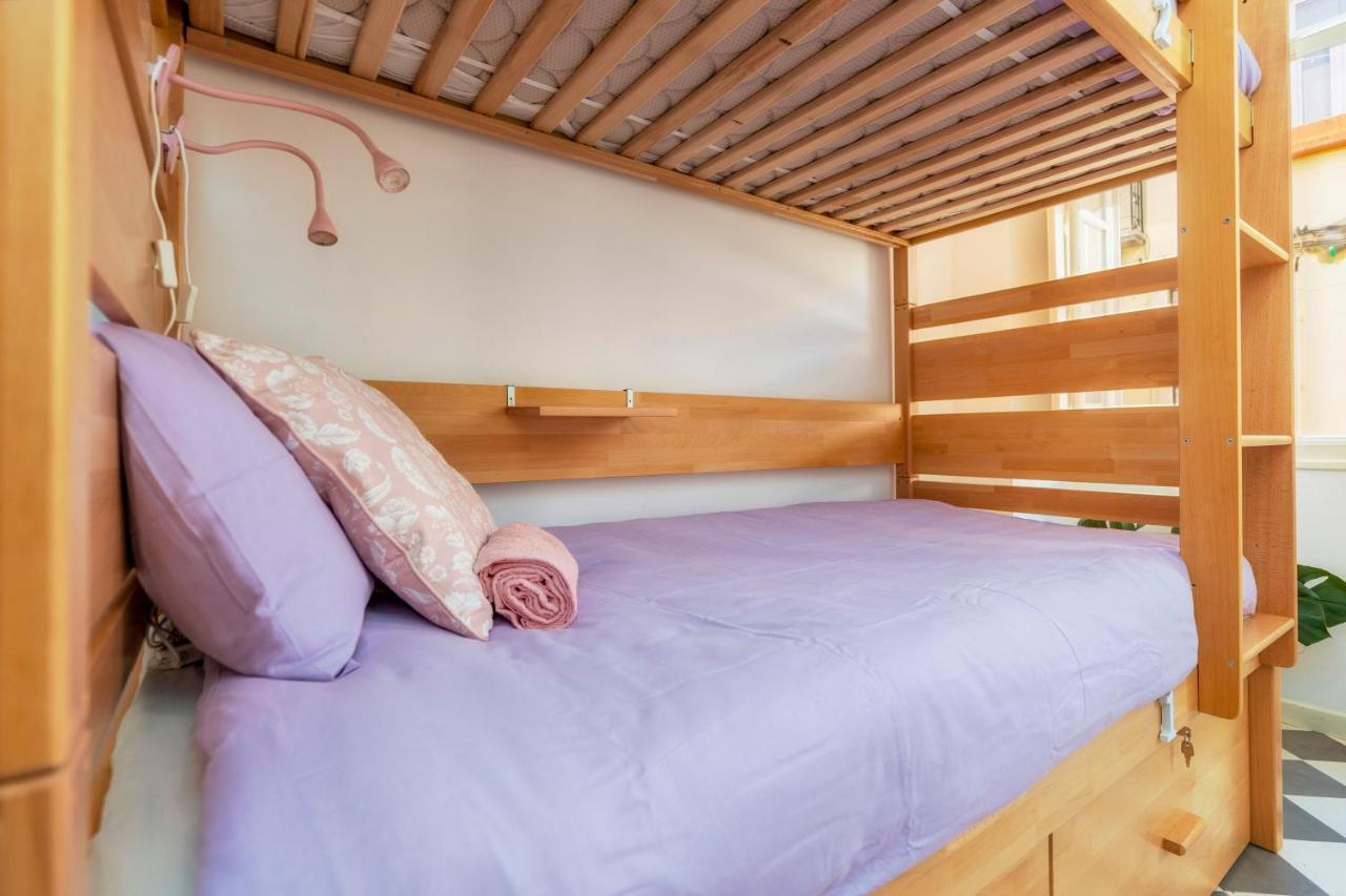Bed 4-Bed Female Dormitory Room