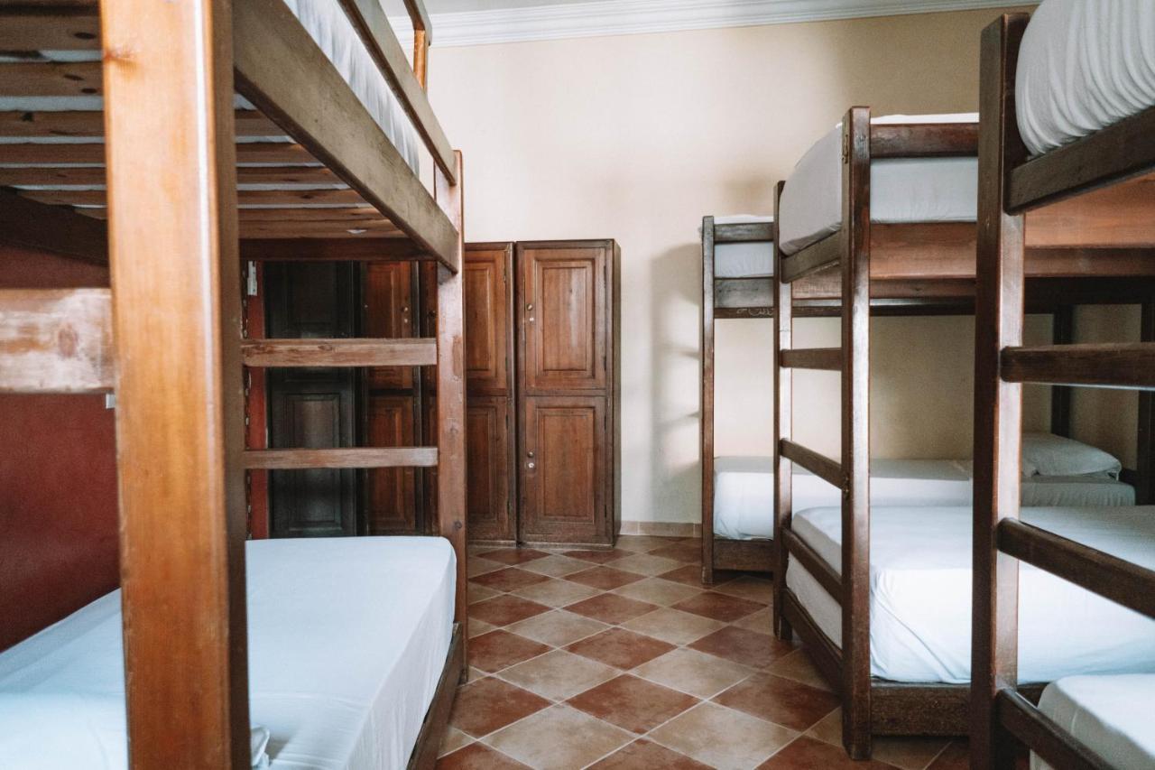 Bed 8-Bed Dormitory Room