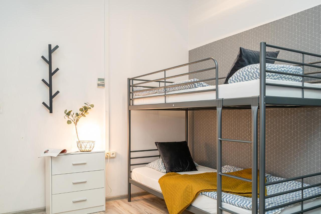 Einzelbett im Schlafsaal mit 6 Betten