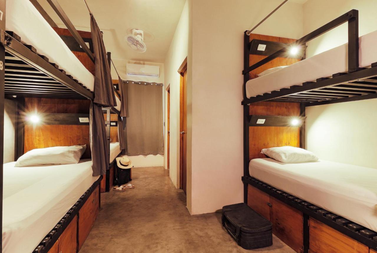 Bed 8-Bed Mixed Dormitory Room