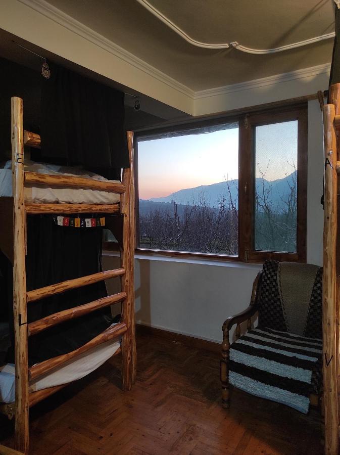 Bed 6-Bed Dormitory Room