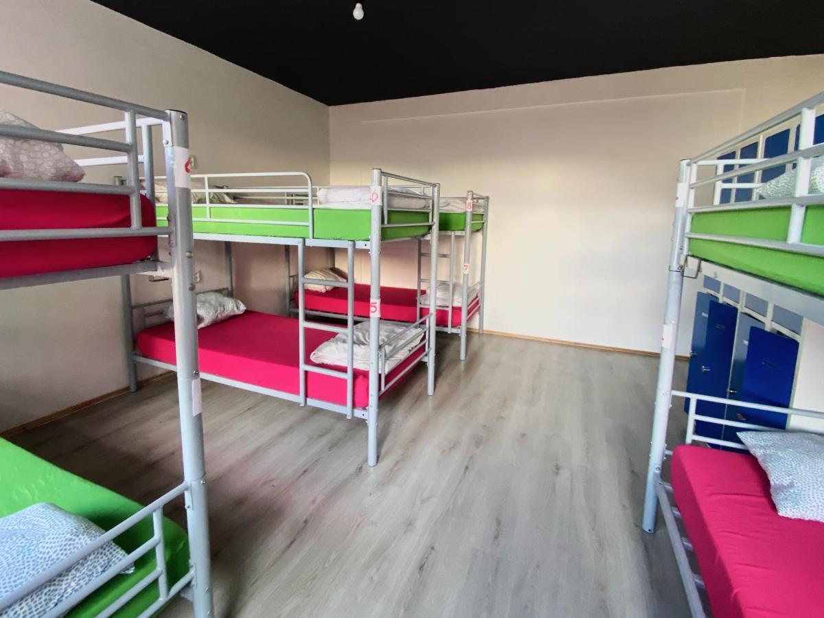 Bed 8-Bed Mixed Dormitory Room