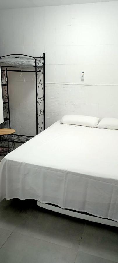 Standard Double Room with Shared Bathroom,1350985291:JPEG