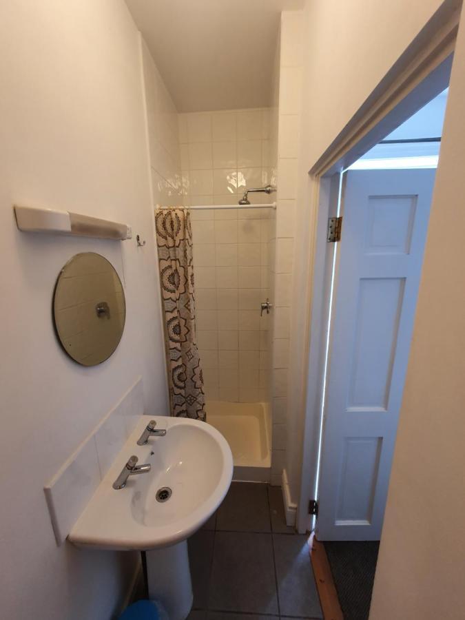Twin Room with Private Bathroom