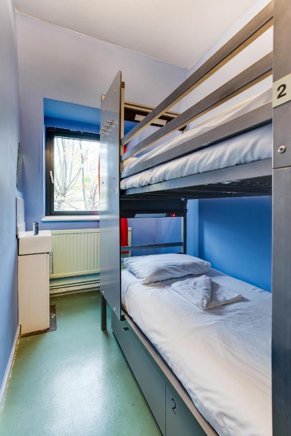 Twin Room with Shared Bathroom,1363917824:JPEG